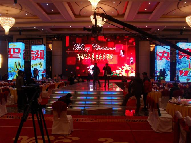 廣東升降舞臺旋轉(zhuǎn)舞臺濟南大盛圖片