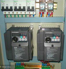 供應(yīng)維修安裝深井潛水電泵變頻控制柜