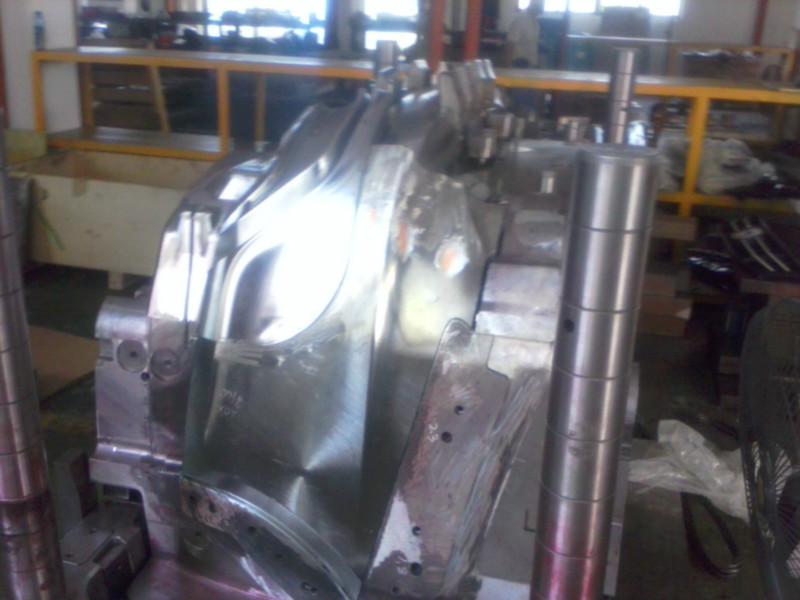 供應(yīng)湖北保險(xiǎn)杠模具-湖北保險(xiǎn)杠模具報(bào)價(jià)-湖北保險(xiǎn)杠模具廠家