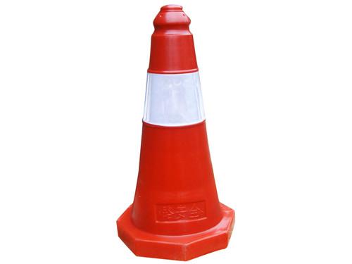 供應(yīng)PVC路錐供貨商