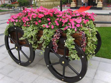 供應山東防腐木花車