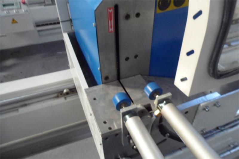 鋁合金型材數(shù)控切割鋸床圖片/鋁合金型材數(shù)控切割鋸床樣板圖 (2)