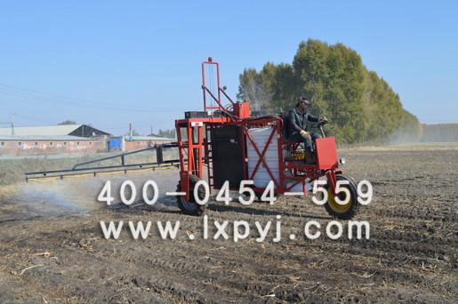 立興3PWZ-600型自走式噴桿噴霧機(jī)圖片