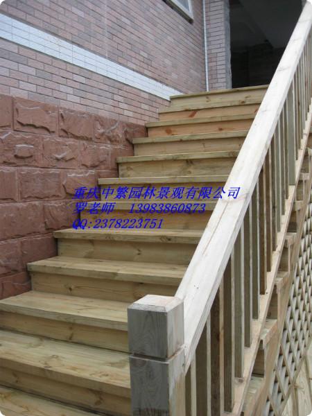 供應重慶屋頂花園 重慶防腐木欄桿、欄桿報價、設計