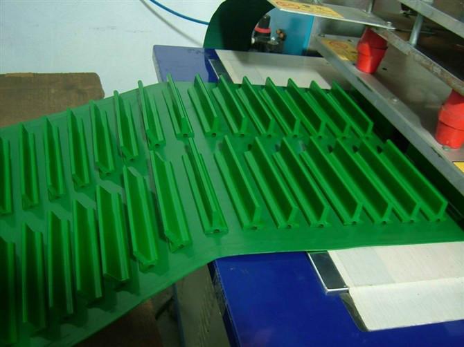 平江擋板輸送帶廠(chǎng)家圖片