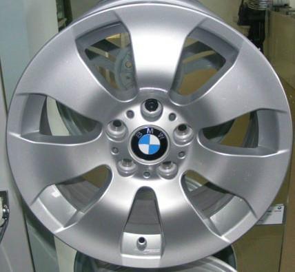 供應(yīng)寶馬3系E90原裝鋼圈拆車件
