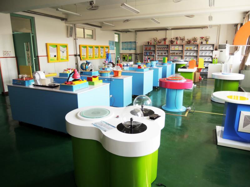 社區(qū)學(xué)?？萍拣^科普器材展品無皮鼓-科技館科普器材生產(chǎn)-科技館科普器材廠家