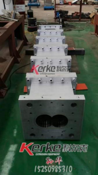 供應雙螺桿擠出機機筒，雙螺桿擠出機螺桿，雙螺桿擠出機配件廠家