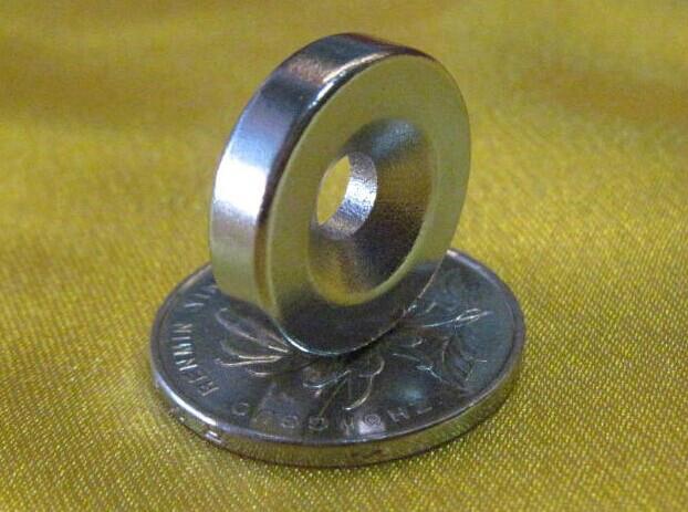 供應(yīng)佛山沉頭孔螺絲強(qiáng)力磁鐵，佛山磁鐵生產(chǎn)商，佛山磁鐵價格