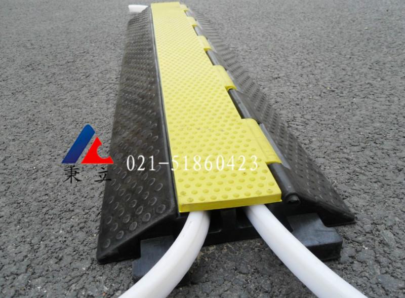 供應(yīng)橡膠線槽板-線槽板廠家-線槽過線板