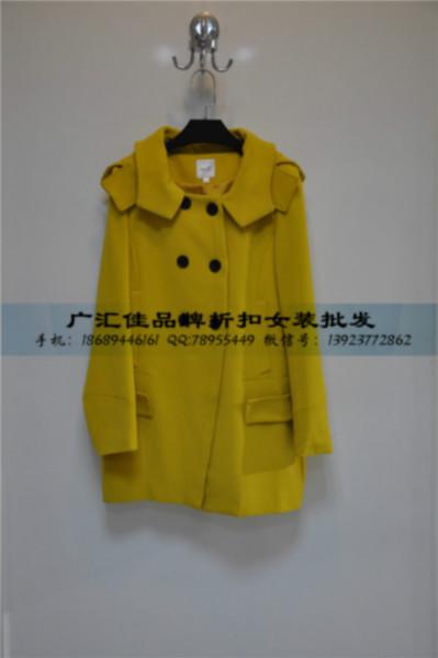供應(yīng)布衣人家服裝尾貨批發(fā)有？