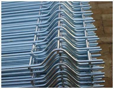 供應(yīng)改拔絲電焊網(wǎng)與熱鍍鋅電焊網(wǎng)的區(qū)別