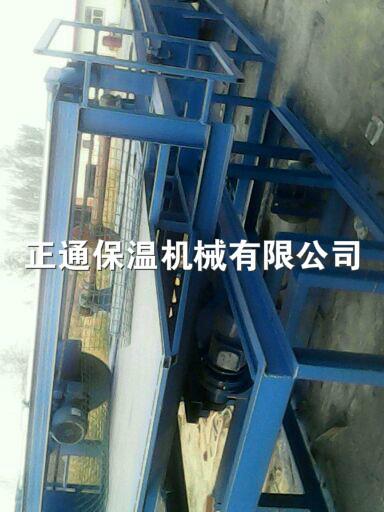 大型巖棉板設(shè)備圖片