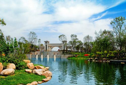 供應(yīng)金碧藍(lán)灣大潤(rùn)發(fā)高鐵站均價(jià)5500元