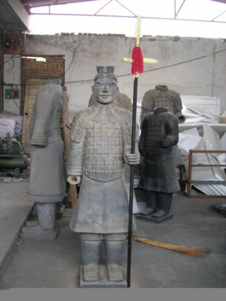 西安兵馬俑擺件陶土兵馬俑批發(fā)圖片