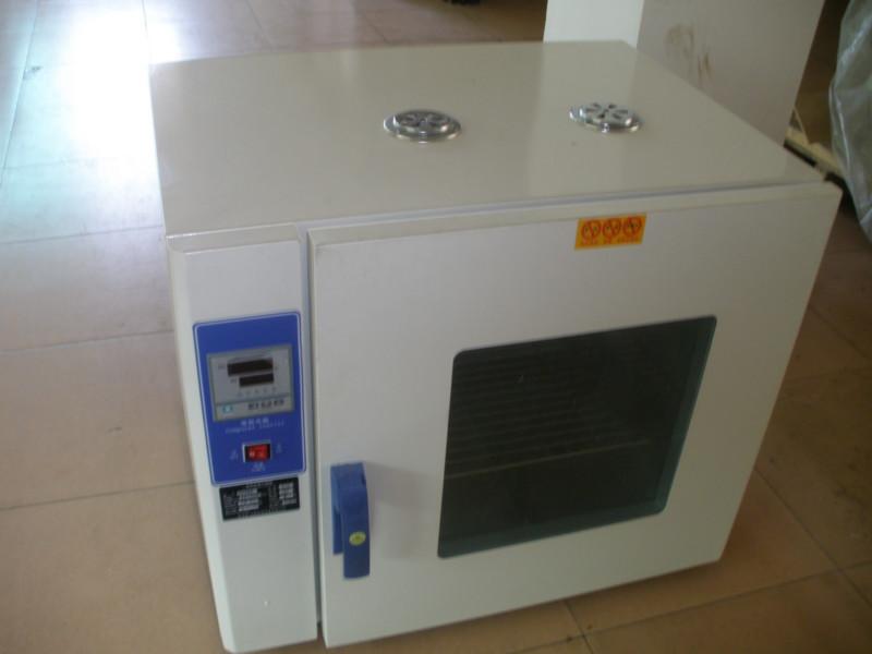 供應(yīng)數(shù)顯型電熱恒溫干燥箱