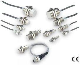 供應(yīng)E2E-X1R5E1-M3歐姆龍接近開關(guān)