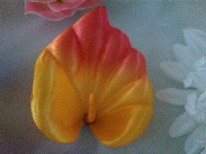 供應(yīng)絹花材料河北花圈布花仿真花清明把花