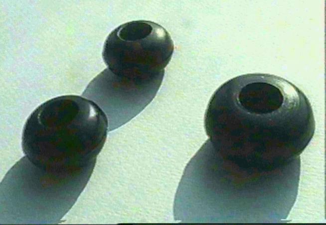 供應(yīng)硅膠墊*耐油橡膠墊