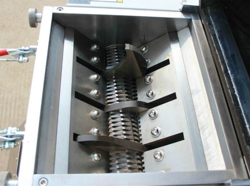 專業(yè)訂制粉碎機(jī)圖片