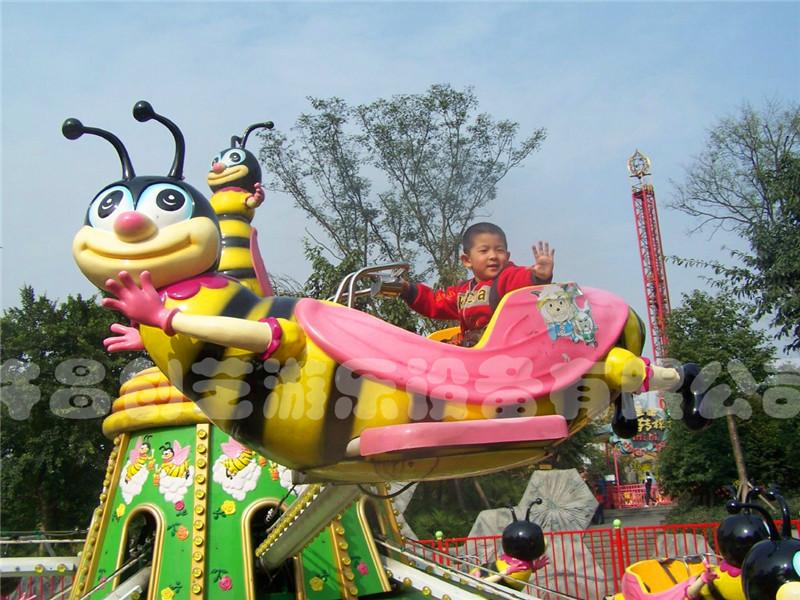 供應(yīng)創(chuàng)藝游樂(lè)自控*自控飛機(jī)