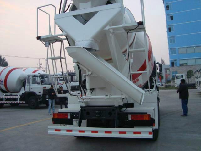 供應(yīng)金王子攪拌車報價，濟南金王子攪拌車報價，金王子攪拌車報價廠家