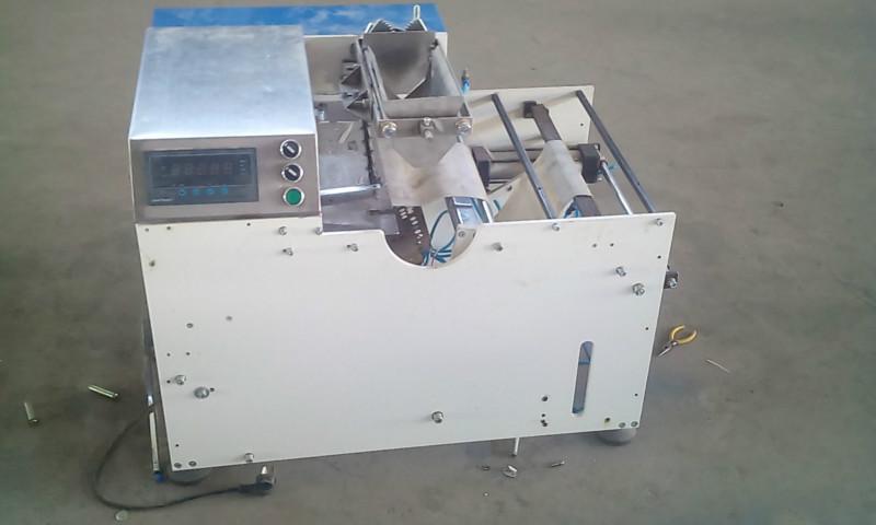 供應晾曬掛面紙包裝機_半自動晾曬掛面紙包裝機