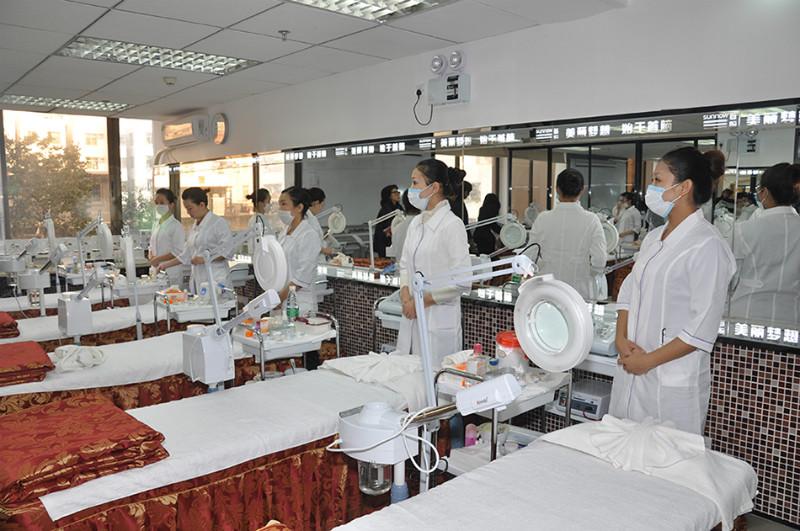 培訓(xùn)學(xué)校圖片/培訓(xùn)學(xué)校樣板圖 (3)