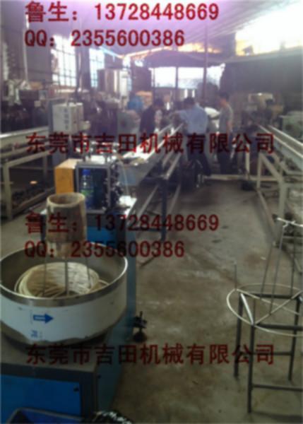 供應(yīng)新型精密塑膠仿藤機(jī)