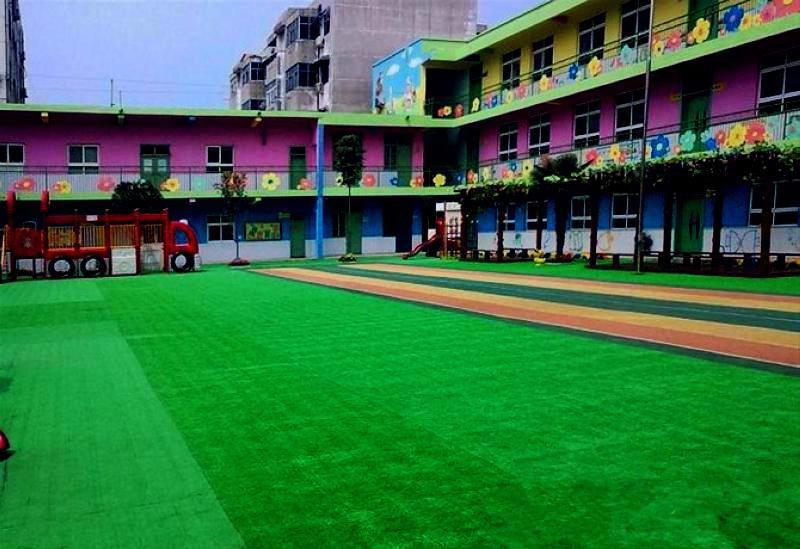 供應(yīng)陸川幼兒園人造草皮鋪設(shè)