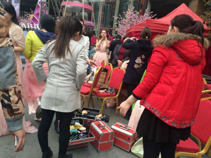 供應(yīng)時尚魅影化妝學(xué)校學(xué)生實習(xí)場景