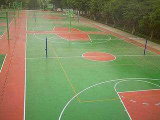 供應(yīng)重慶運動場地坪漆、車庫地坪漆裝修*價