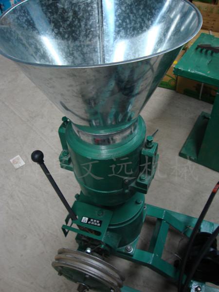 供應(yīng)養(yǎng)殖廠*秸稈飼料顆粒機(jī)