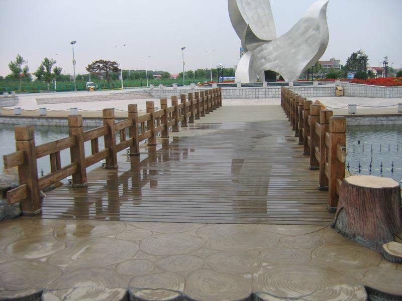 供應防腐木棧道百色市防腐木棧道定做