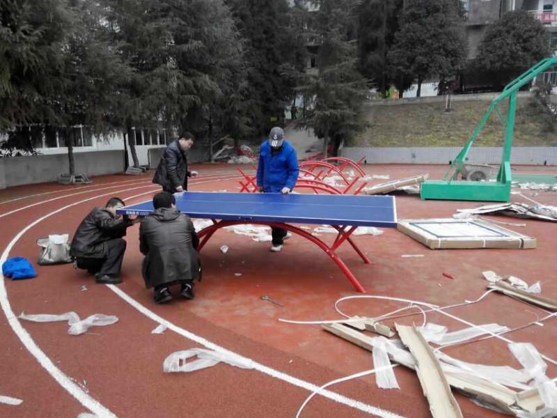 供應(yīng)重慶移動(dòng)式地埋式籃球架價(jià)格