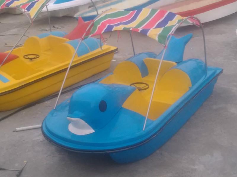 供應(yīng)2015新款海豚腳踏船海豚電動(dòng)船/水上自行車/快艇