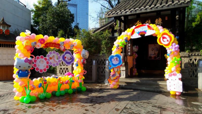 供應(yīng)成都?xì)馇蜓b飾布置/氣球百日宴裝飾/氣球創(chuàng)意裝飾/氣球裝飾
