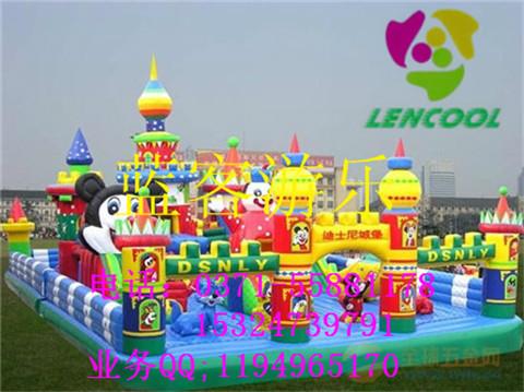 藍(lán)客游樂供應(yīng)小孩最喜歡充氣跳床