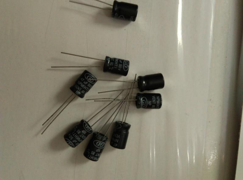 供應(yīng)用于分頻器揚聲器的無極軸向電解分頻器電容4.7UF100V，無極軸向電解分頻器廠家