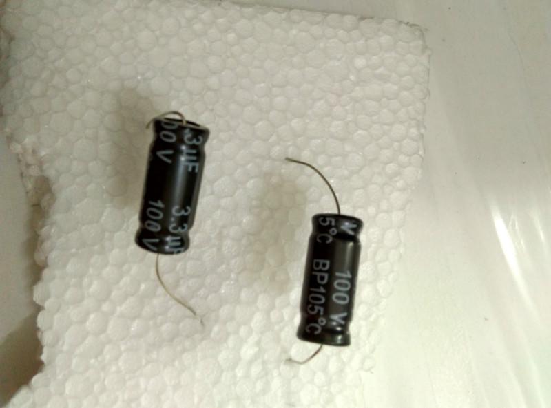 供應(yīng)用于分頻器揚聲器的無極軸向電解分頻器電容4.7UF100V，無極軸向電解分頻器廠家