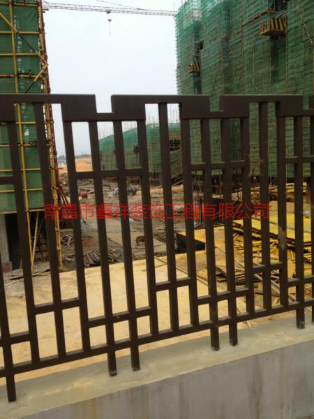 供應(yīng)南昌加工鐵藝圍墻欄桿，圍墻欄桿生產(chǎn)廠家，圍墻欄桿公司聯(lián)系方式