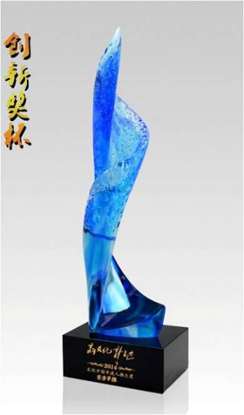 供應(yīng)廣東琉璃步步高升獎杯廠家地址 廣東琉璃步步高升獎杯廠家圖片 步步高