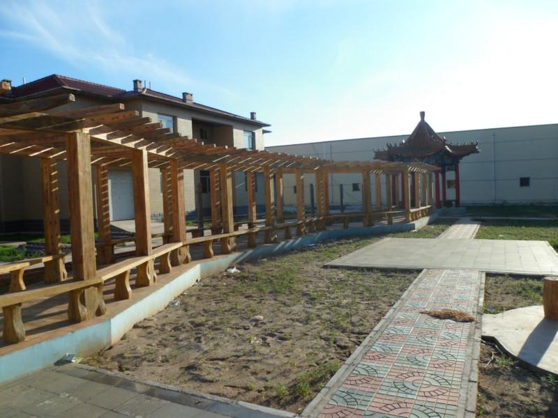 供應(yīng)保定水泥仿木花架