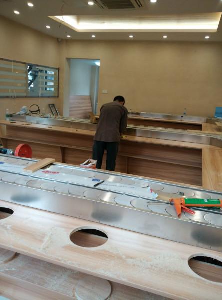 旋轉(zhuǎn)自助小火鍋設(shè)備